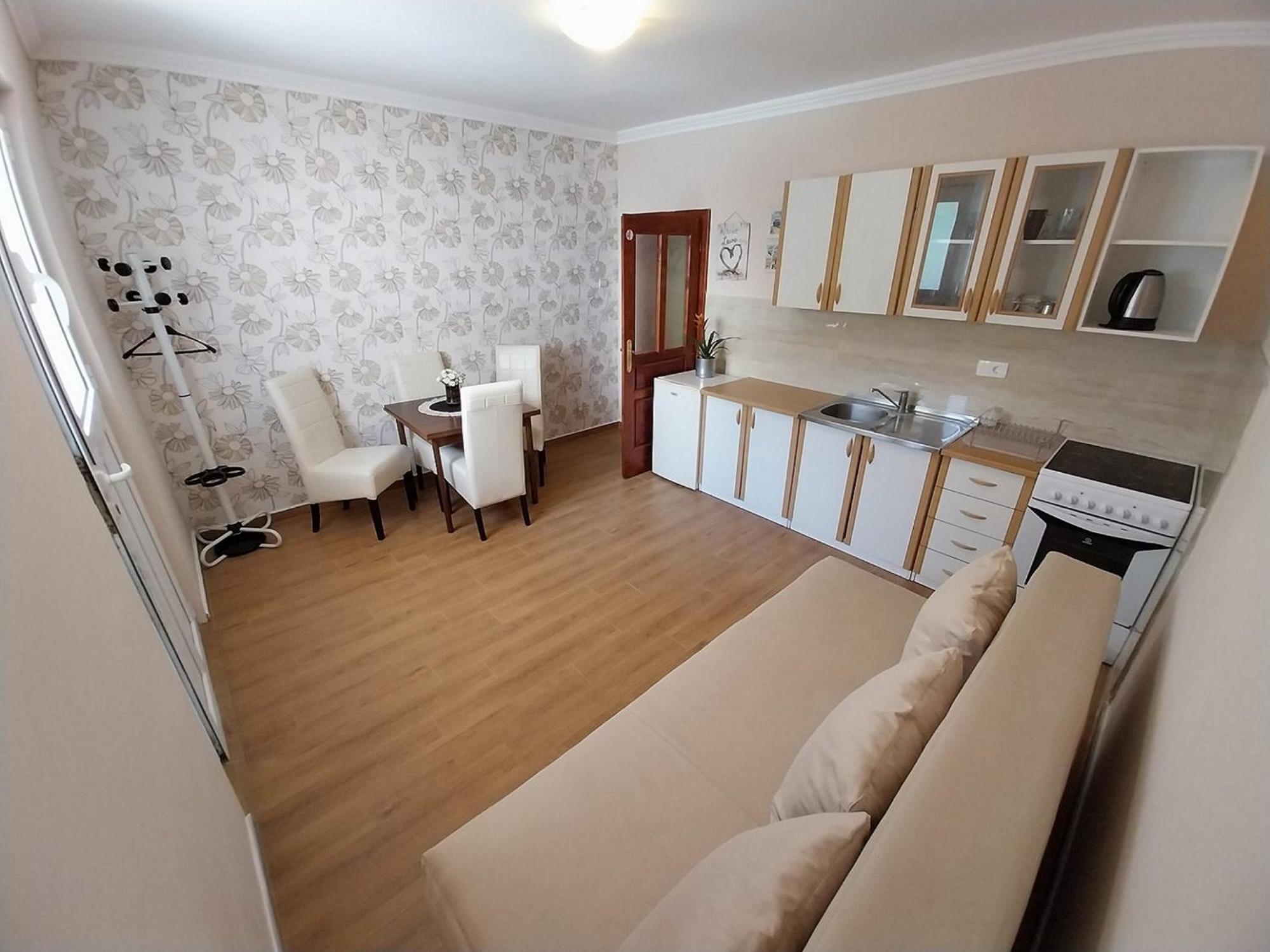 Apartments Sun House Herceg Novi Exterior photo