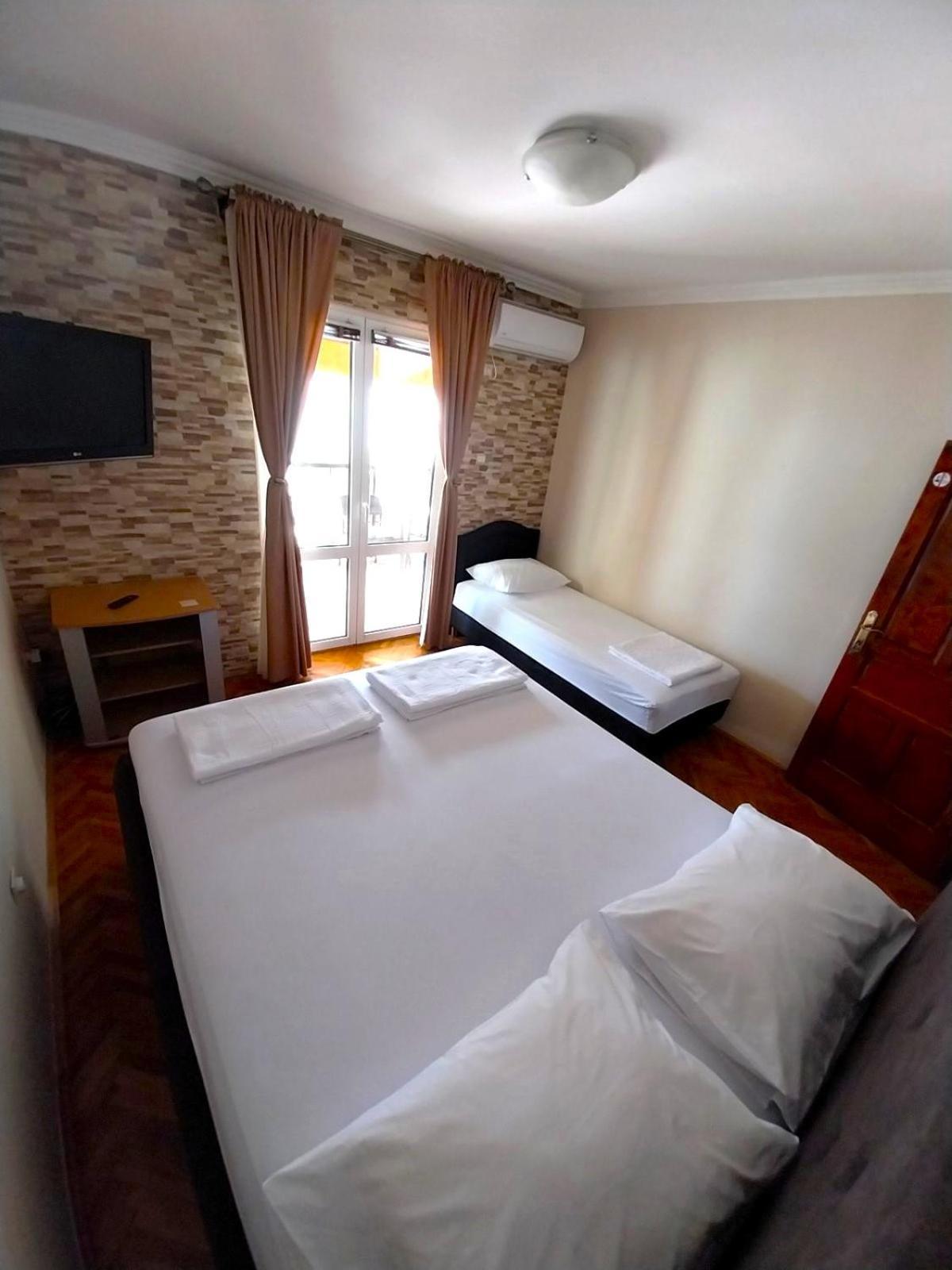 Apartments Sun House Herceg Novi Exterior photo
